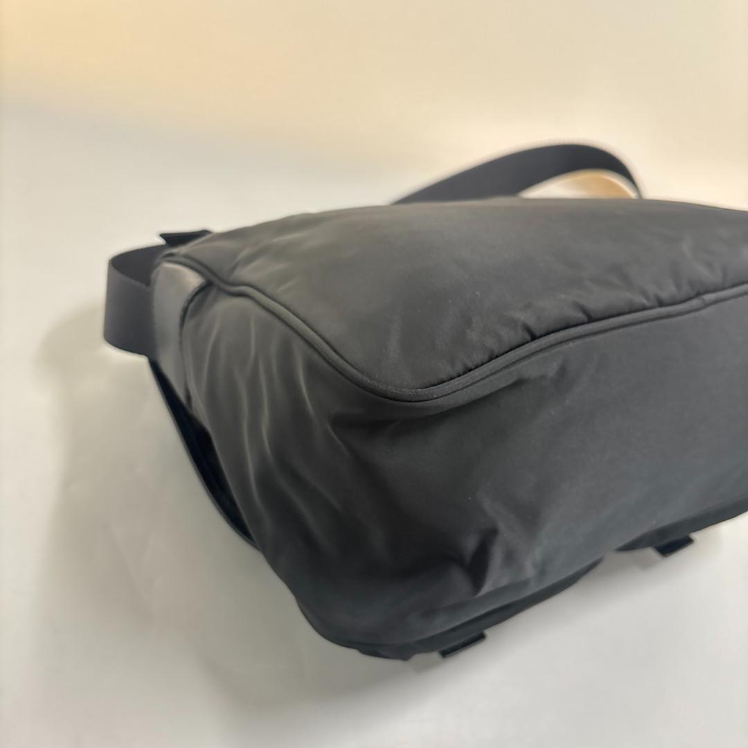 極美品 プラダ テスートナイロン ショルダーバッグ メッセンジャーバッグ