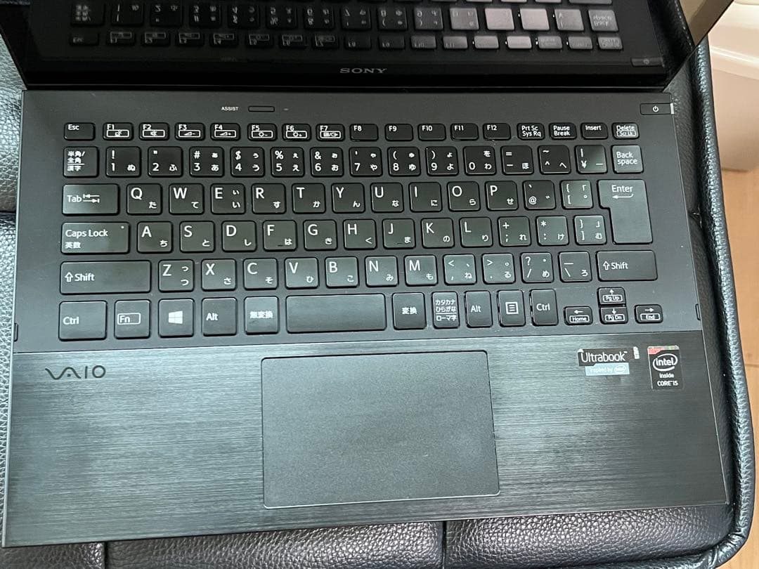 ノートパソコン　VAIO Pro13 SVP132A1CN