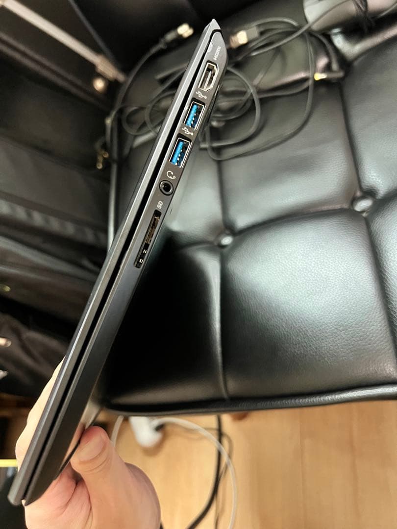 ノートパソコン　VAIO Pro13 SVP132A1CN