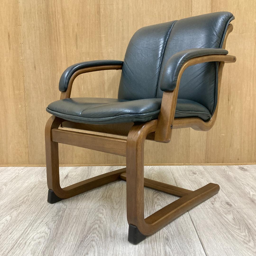 冨士ファニチア　アームチェア　一人掛けソファ　本革　D