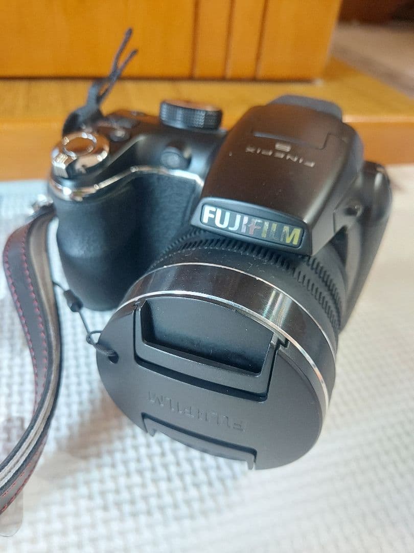 デジタルカメラ FinePix S4500