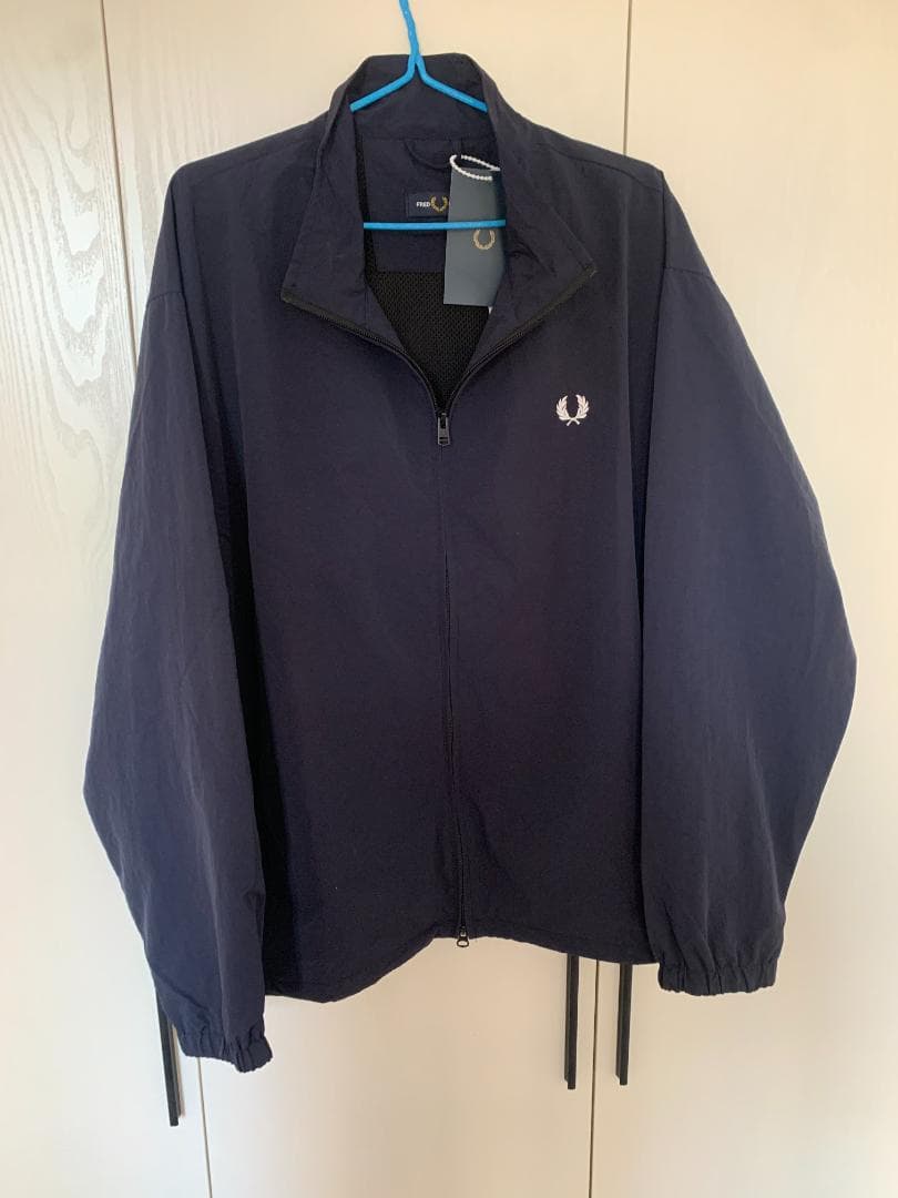 美品 BEAMS FRED PERRY ブラック ナイロンジャケット