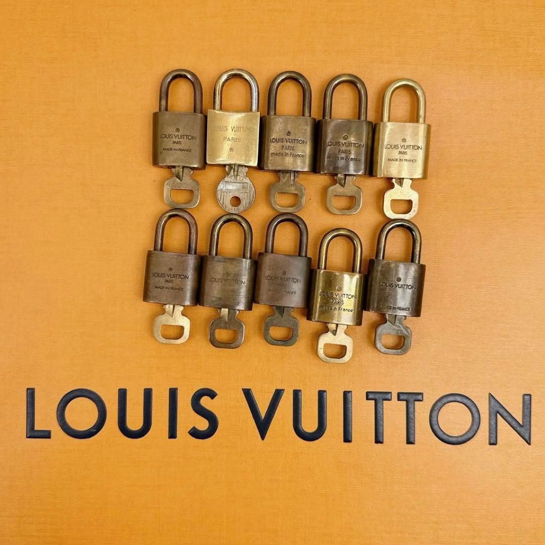 ルイヴィトン　鍵　カデナ　パドロック　10点