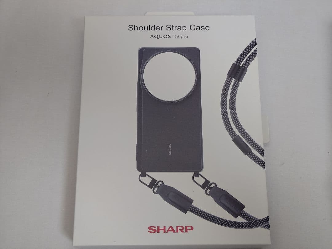 SHARP AQUOS R9 pro用ショルダーストラップケース（未使用品）