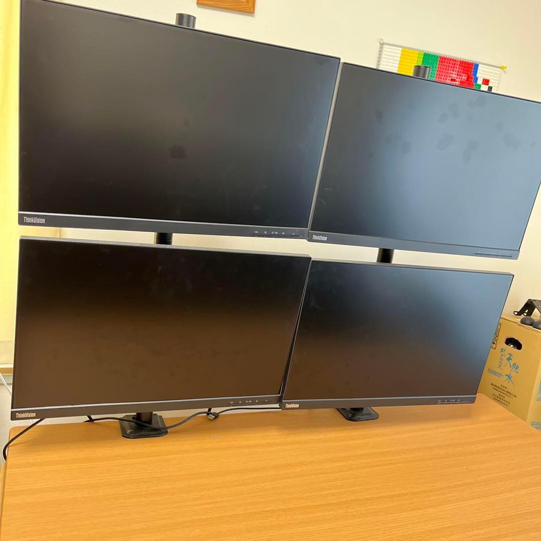ThinkVision モニター 4台 ＋　デュアルモニタアーム 2本