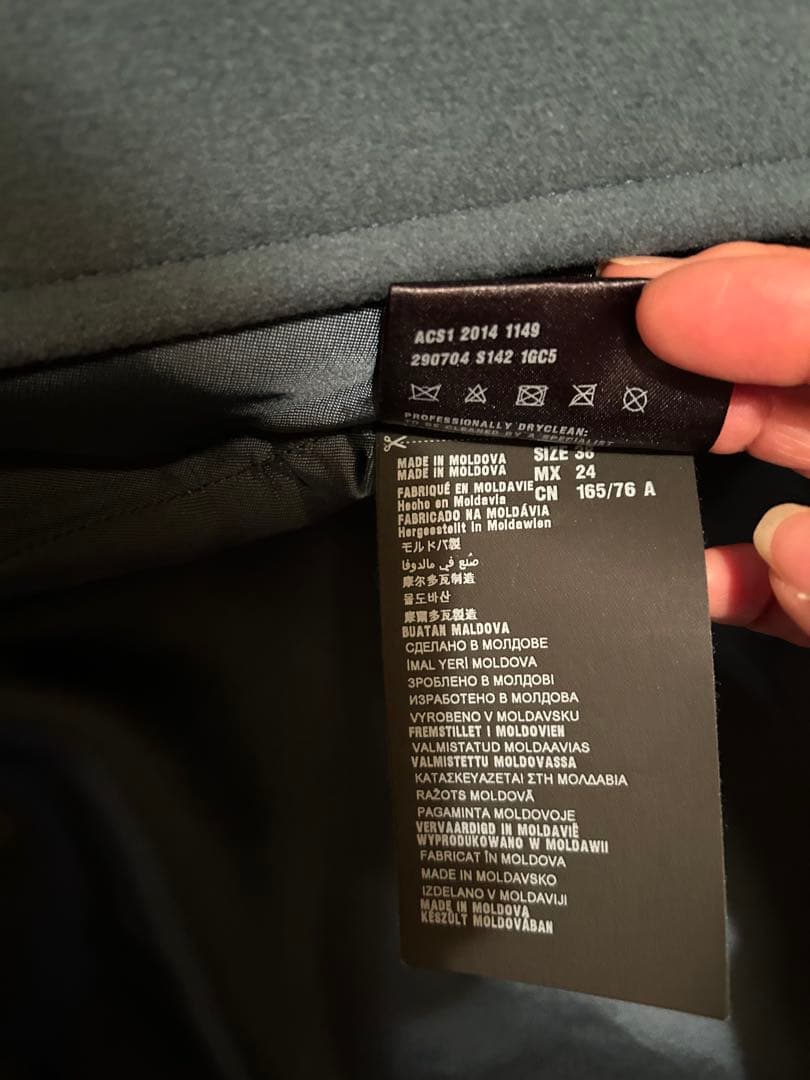 PRADA プラダ　ブルーコート　リアルファー付き　サイズ38