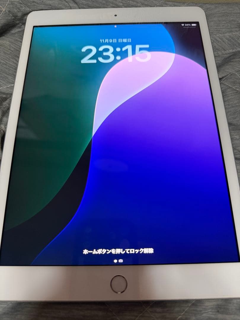 特価 ☆Apple iPad☆ 第7世代 Wi-Fi＋Cellular 32gb