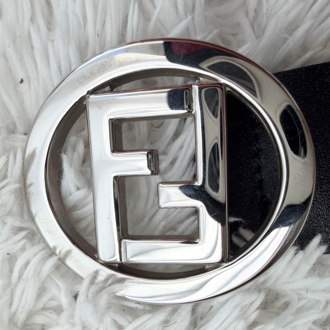 【極美品】フェンディ ベルト ズッカ ロゴ シルバー サークル