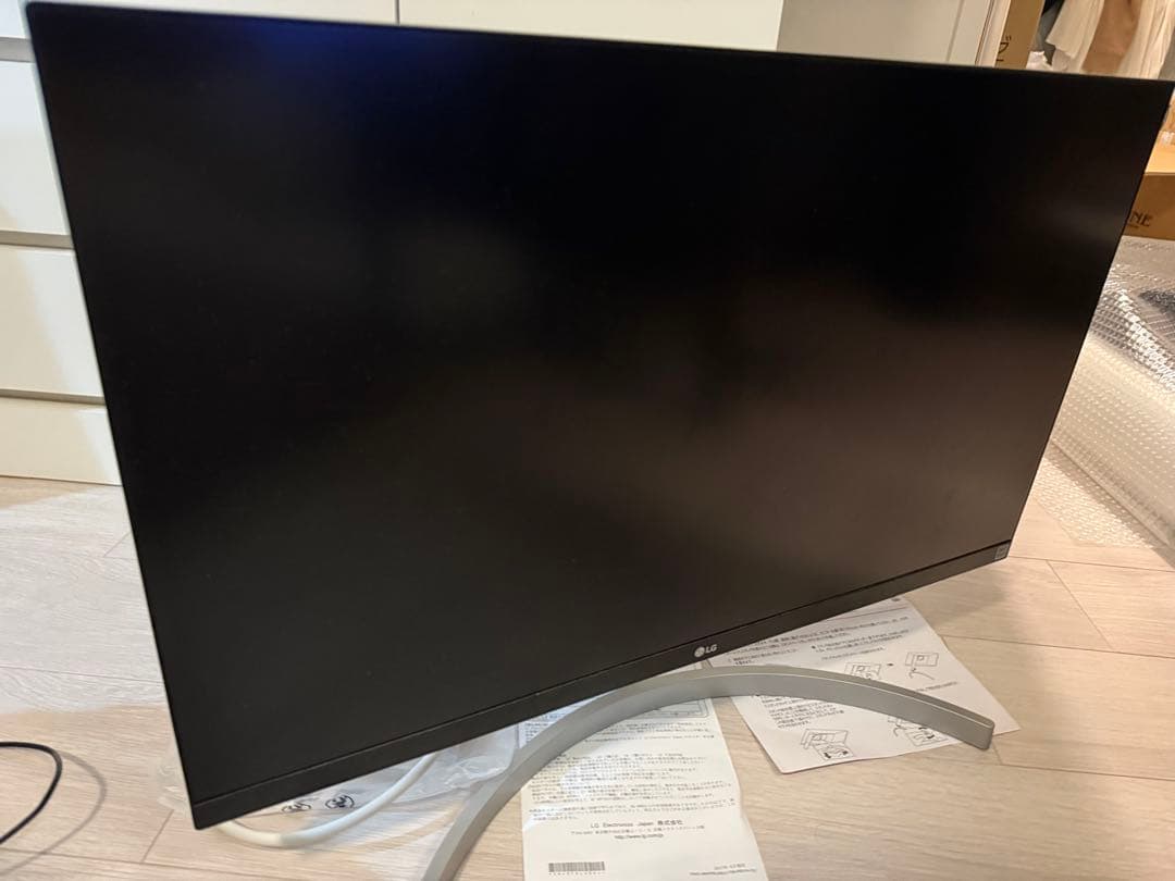 LG 27UL650-W 27インチ4Kディスプレイ