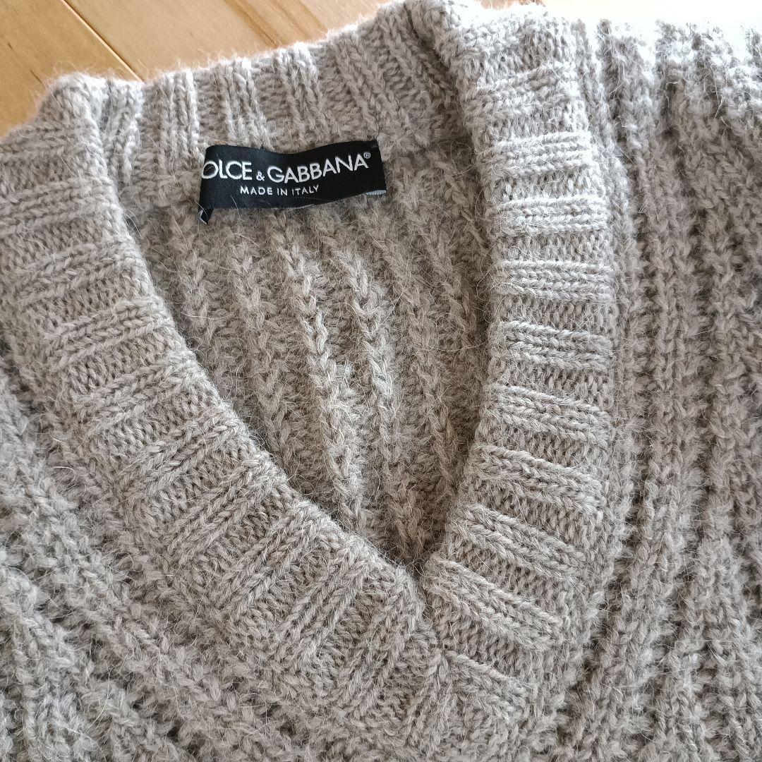 Dolce & Gabbana グレー Vネックニット