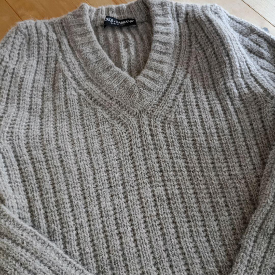 Dolce & Gabbana グレー Vネックニット