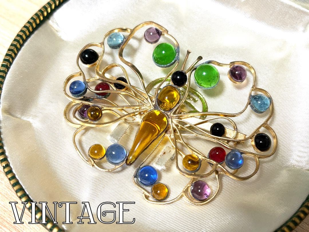 フランス製 ヴィンテージ カラーガラス ゴールド ちょうちょ ブローチ