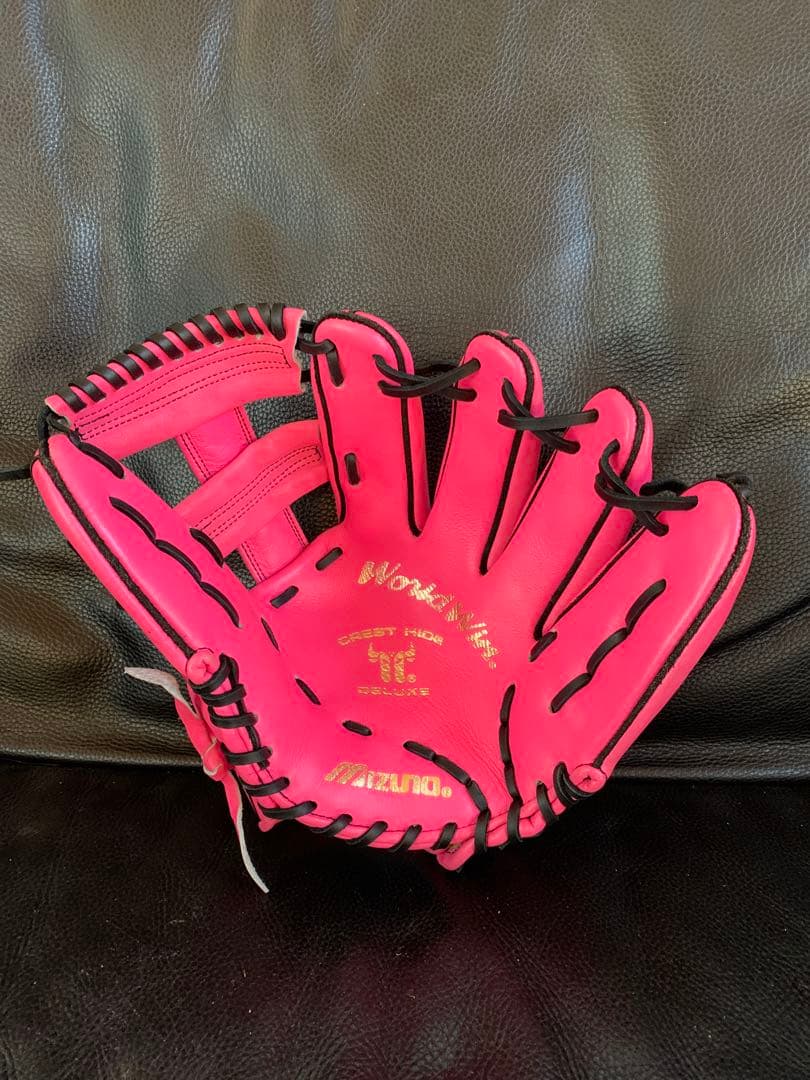 ♡*♡様 ミズノ　軟式グラブ　激レア　ピンク　ビッグMマーク湯揉み型付け済み