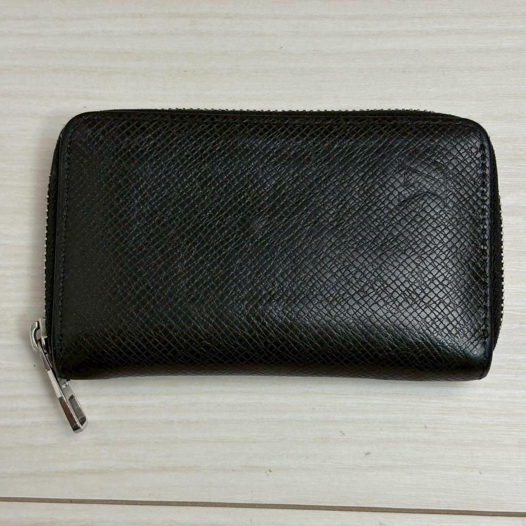ルイヴィトン タイガ ジッピーパース ブラック ケース メンズ 本革