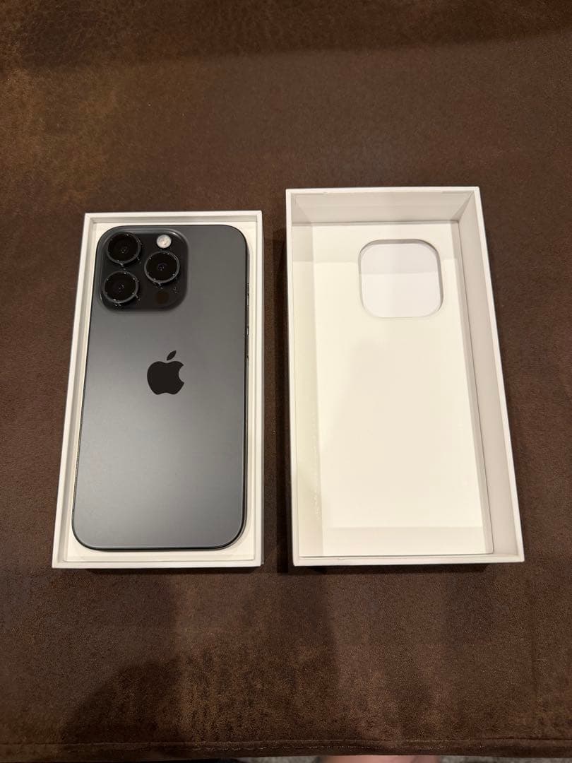 iPhone15Pro 128GB ブラックチタニウム