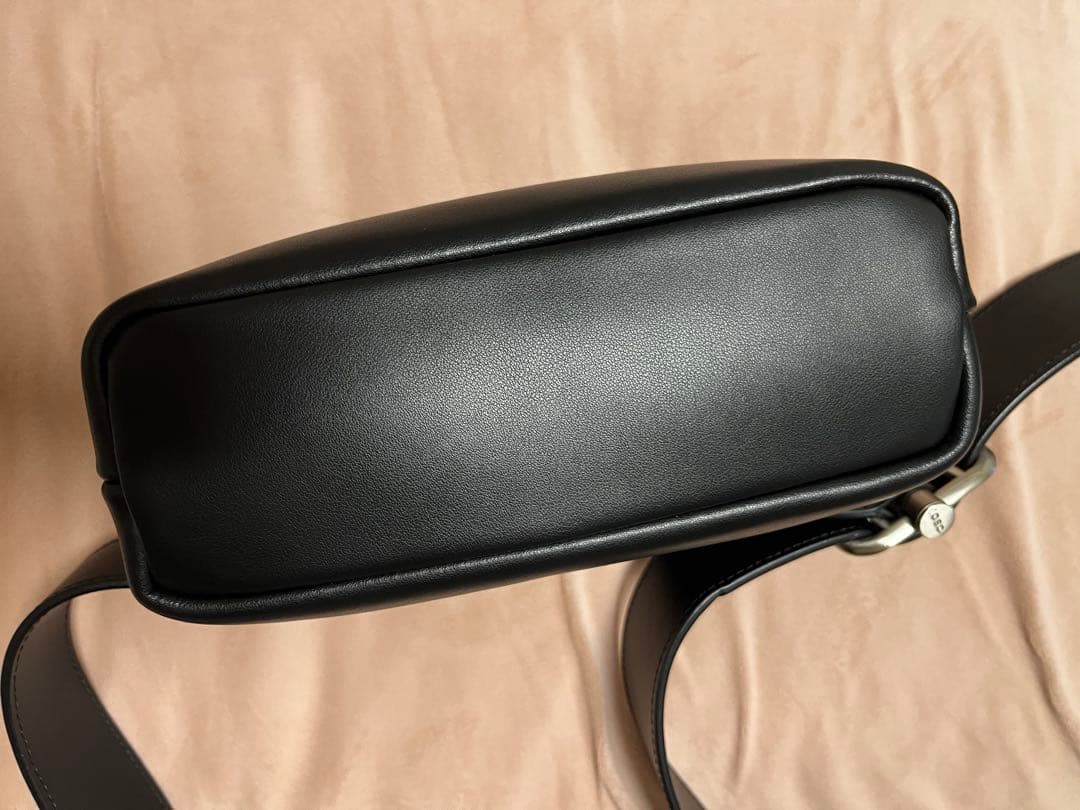 OSOI レザーバッグ　Pecan Brot ブラック