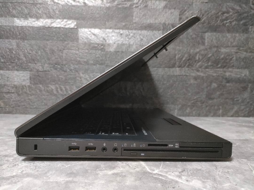 ✨DELL✨Precision✨corei7✨新品メモリ16✨新品SSD512✨