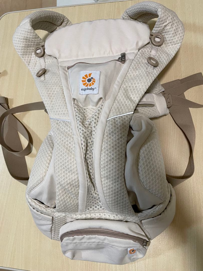 エルゴベビー　オムニブリーズ　抱っこひも ベージュ　抱っこ紐