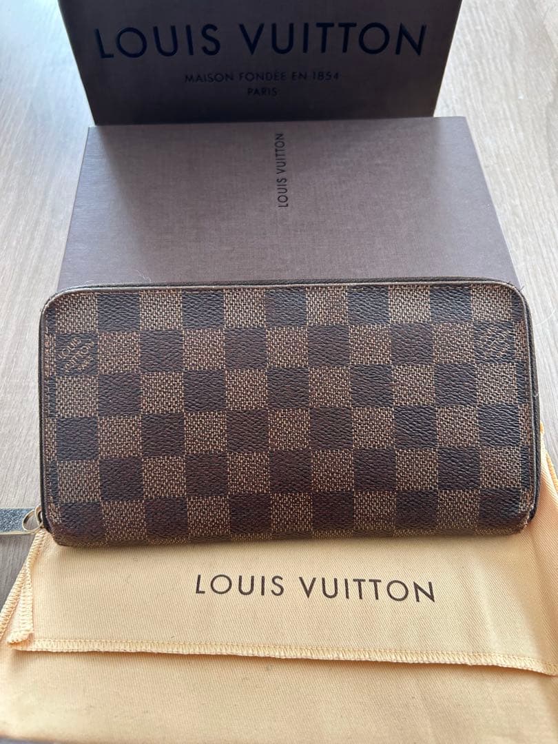 ルイヴィトンLOUIS VUITTONダミエ　ジッピーウォレット長財布