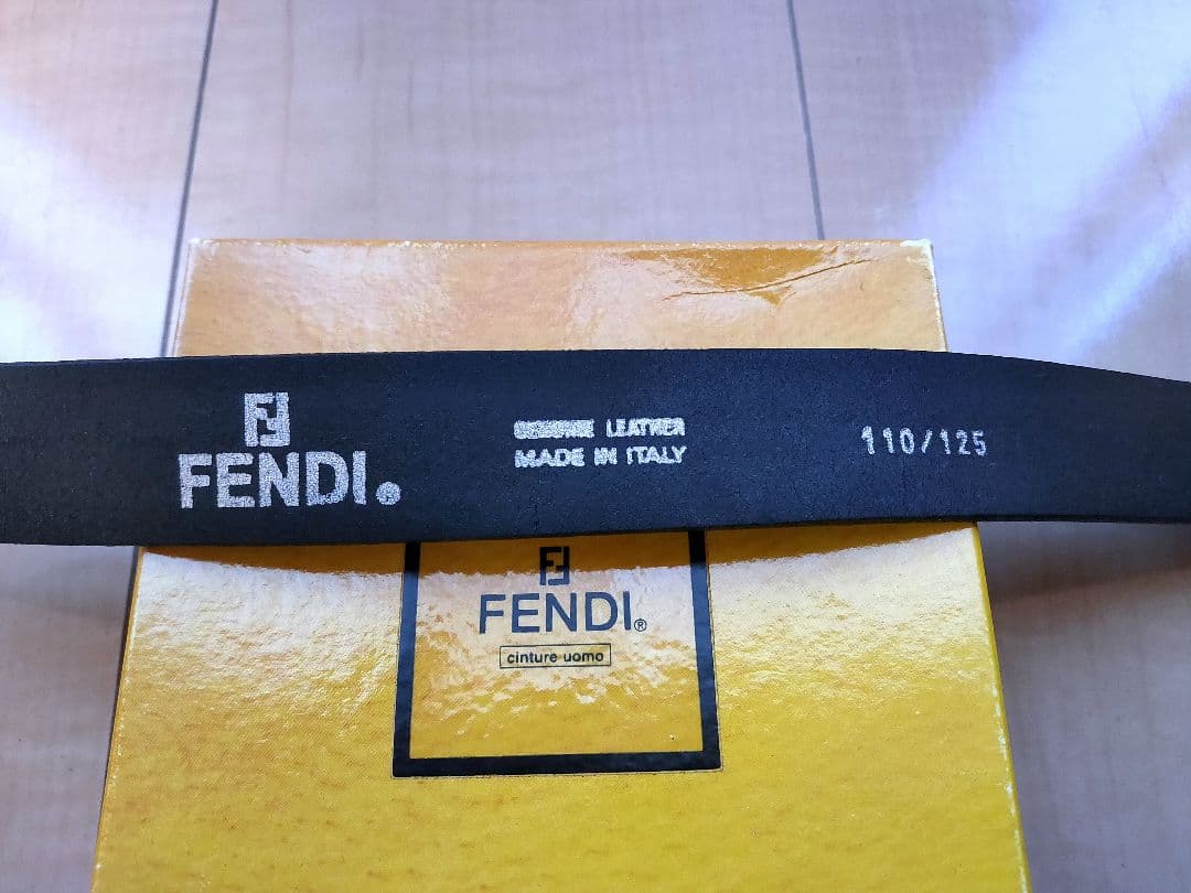 FENDI レザーベルト ユニセックス　フェンディ　本革