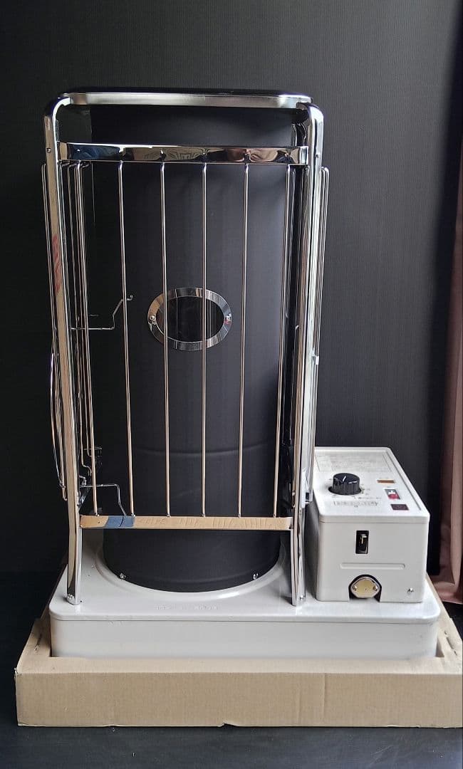 【新品未使用】コロナ SV-200B 半密閉式石油ストーブ