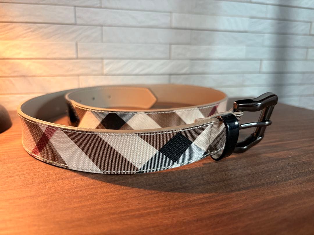 か*た様 バーバリー　ベルト　美品