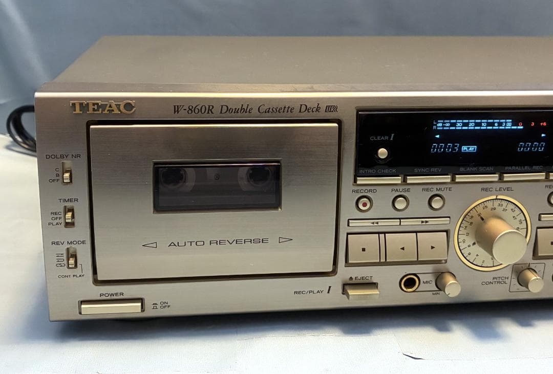 【動作OK！！】ダブルカセットデッキ　TEAC　W-860R　ゴールド