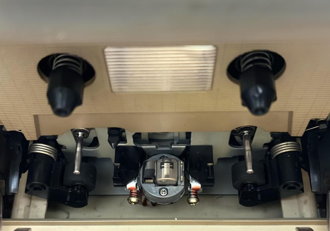 【動作OK！！】ダブルカセットデッキ　TEAC　W-860R　ゴールド