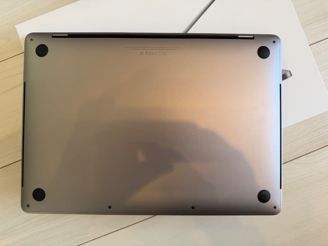 MacBook本体 MacBook Pro 13.3-inch Late-2016 MNQG2J