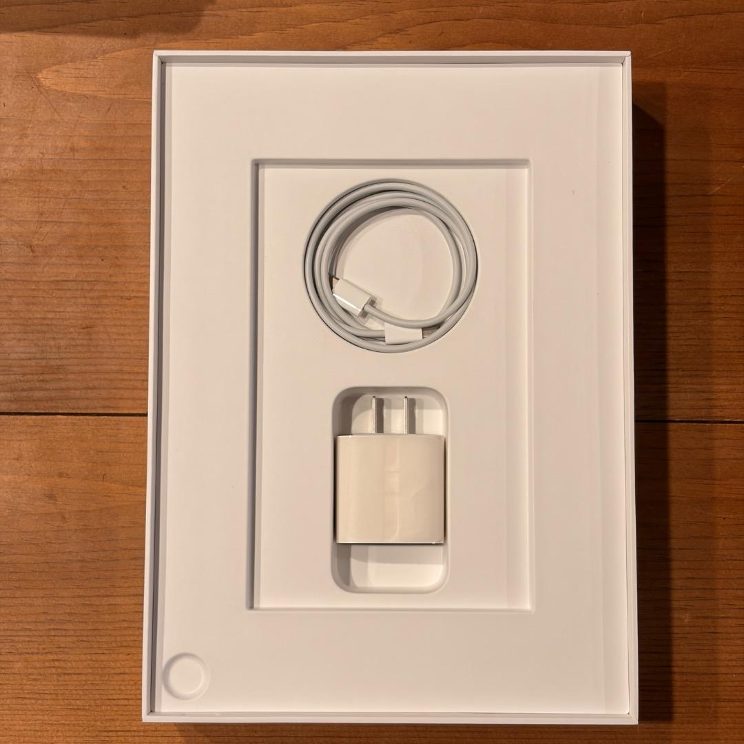 Apple iPad Pro 11インチ 64GB シルバー 本体＋純正カバー