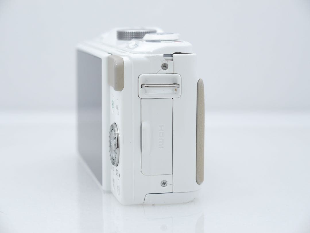 Panasonic LUMIX DMC-GF6 レンズキット ホワイト