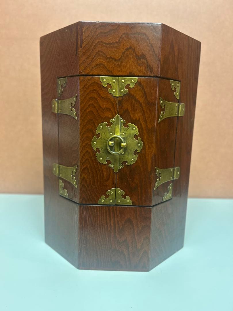 韓国家具 アンティク風 八角形の木製ボックス