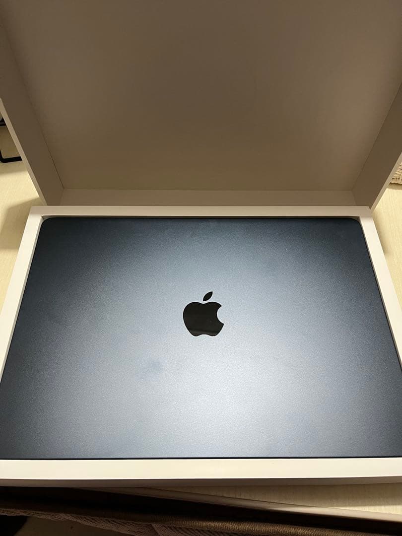 MacBook Air 15 512GB 純正コード，充電器，保証付