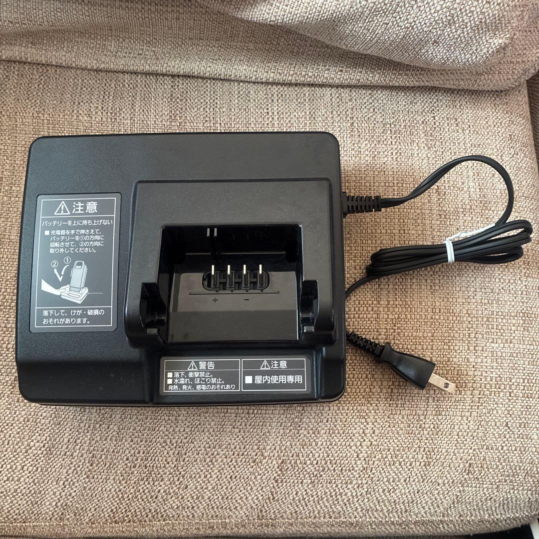 Panasonic バッテリー充電器 NKJ073Z 新品未使用品