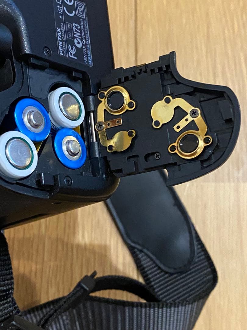 ペンタックス一眼レフist DS 35-80 100-300レンズ2本動作品