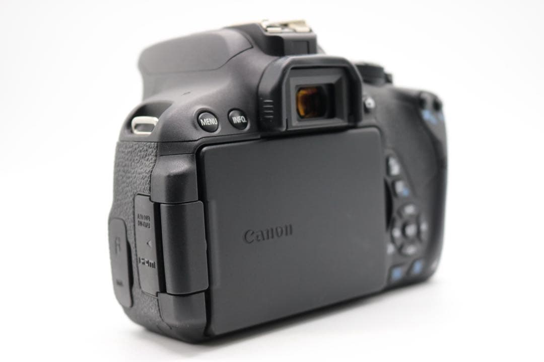 超美品ですが訳あり 【Canon EOS Kiss X7i ダブルレンズセット】