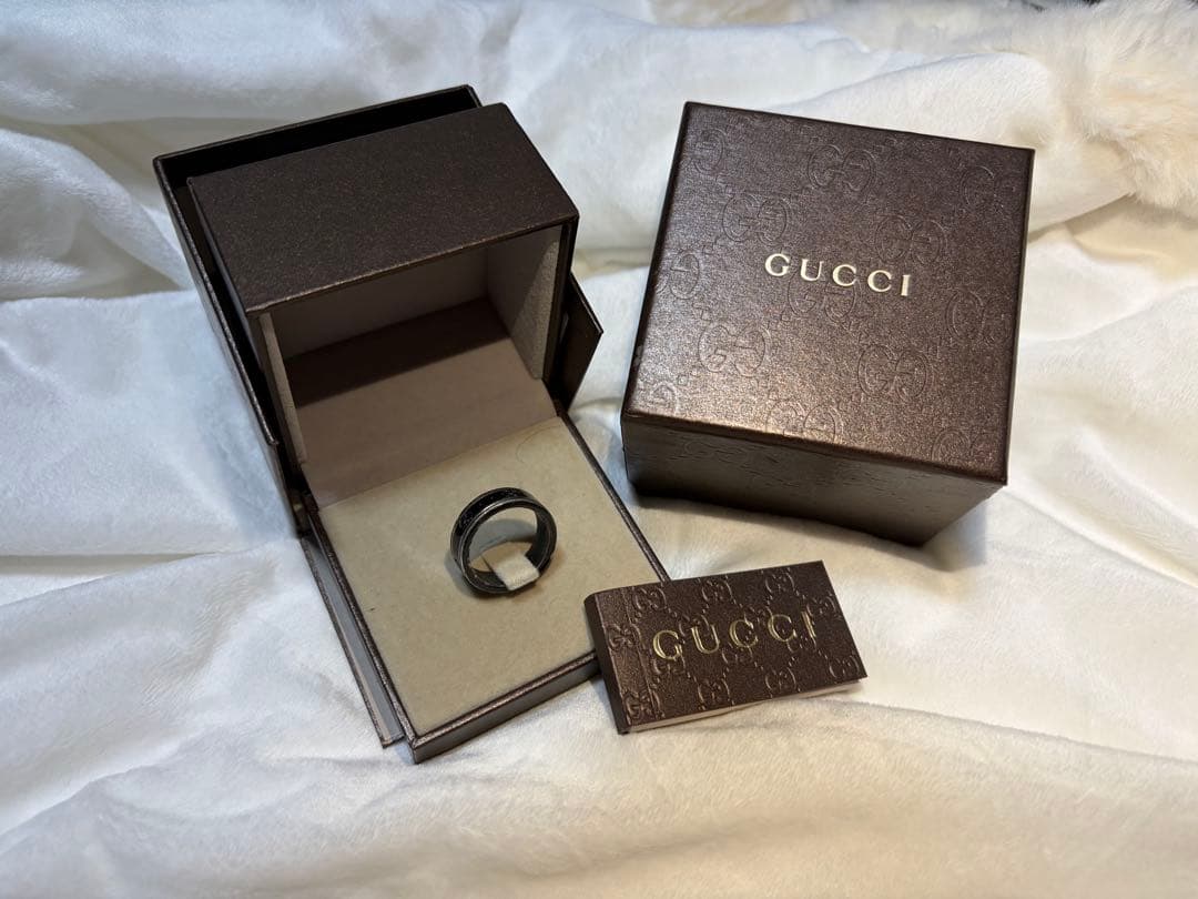 GUCCI ブラックリング 18K 18号