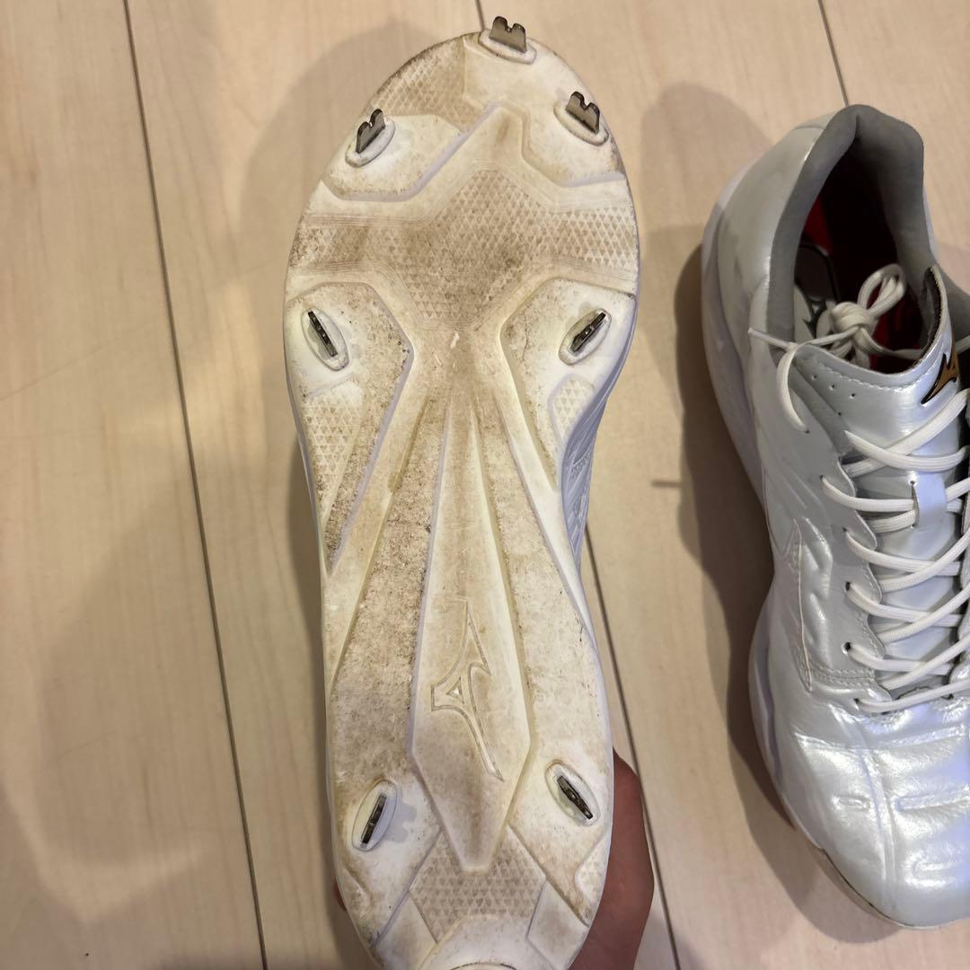 ミズノプロスパイク　白　26.5