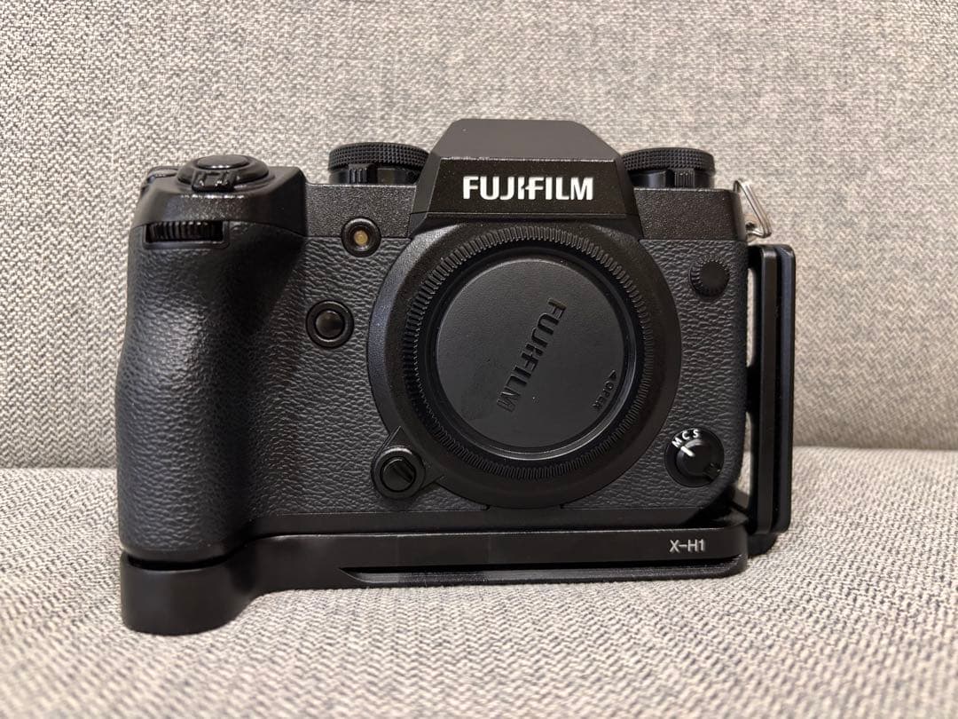フジフィルム X-H1 ボディ　おまけ付き