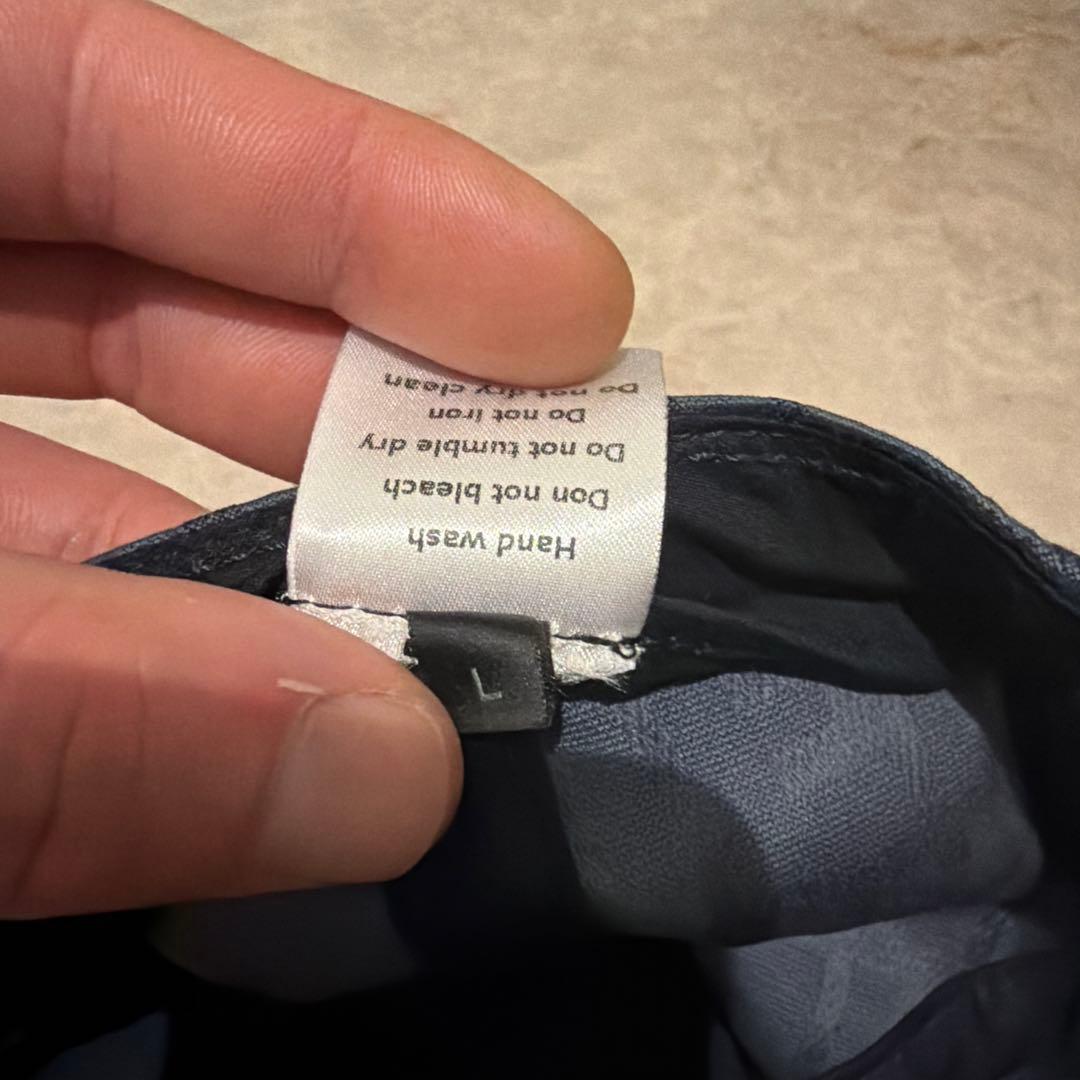 グレー ロゴ入り ベースボールキャップ