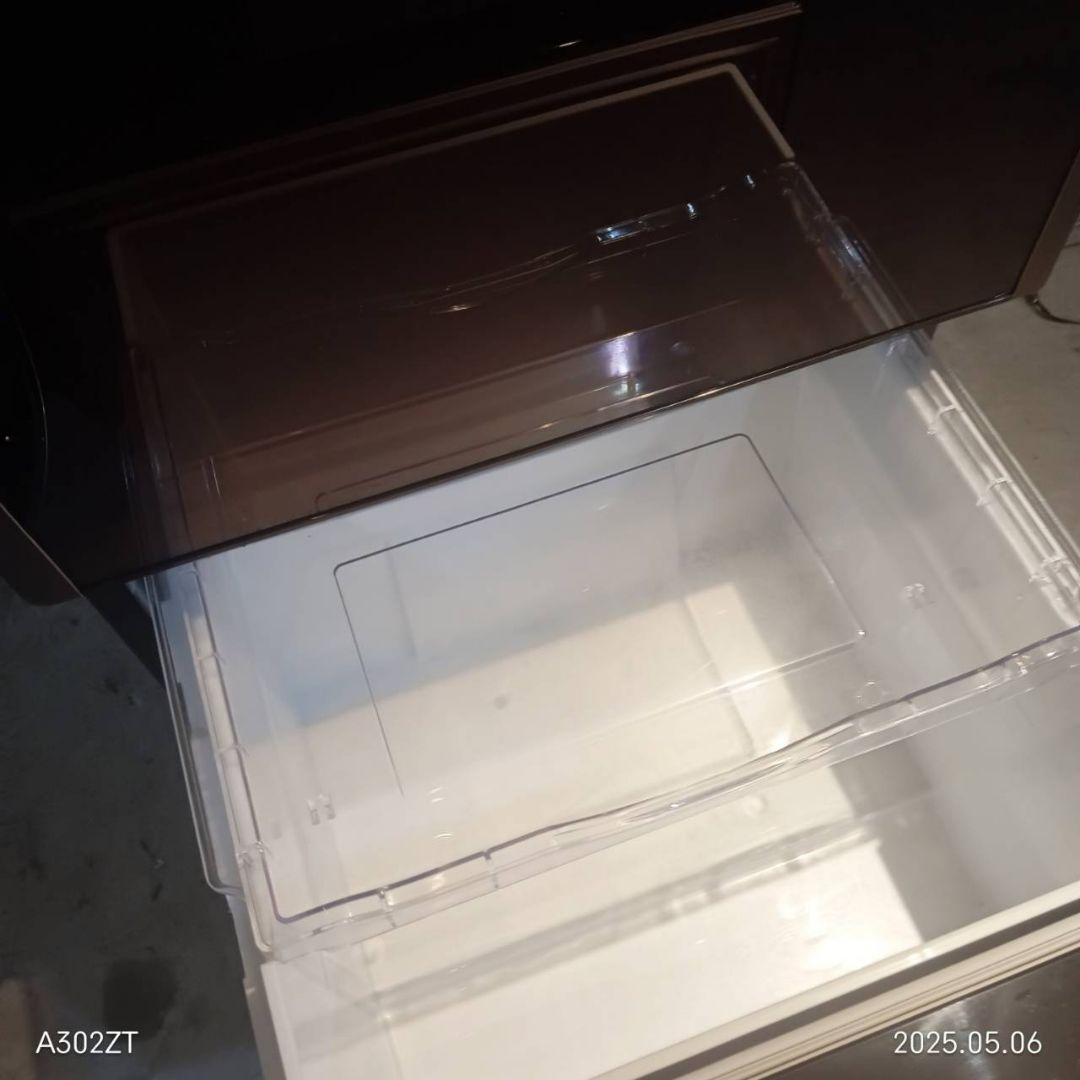 019　送料設置無料　神奈川限定配送　日立　大型冷蔵庫　315L