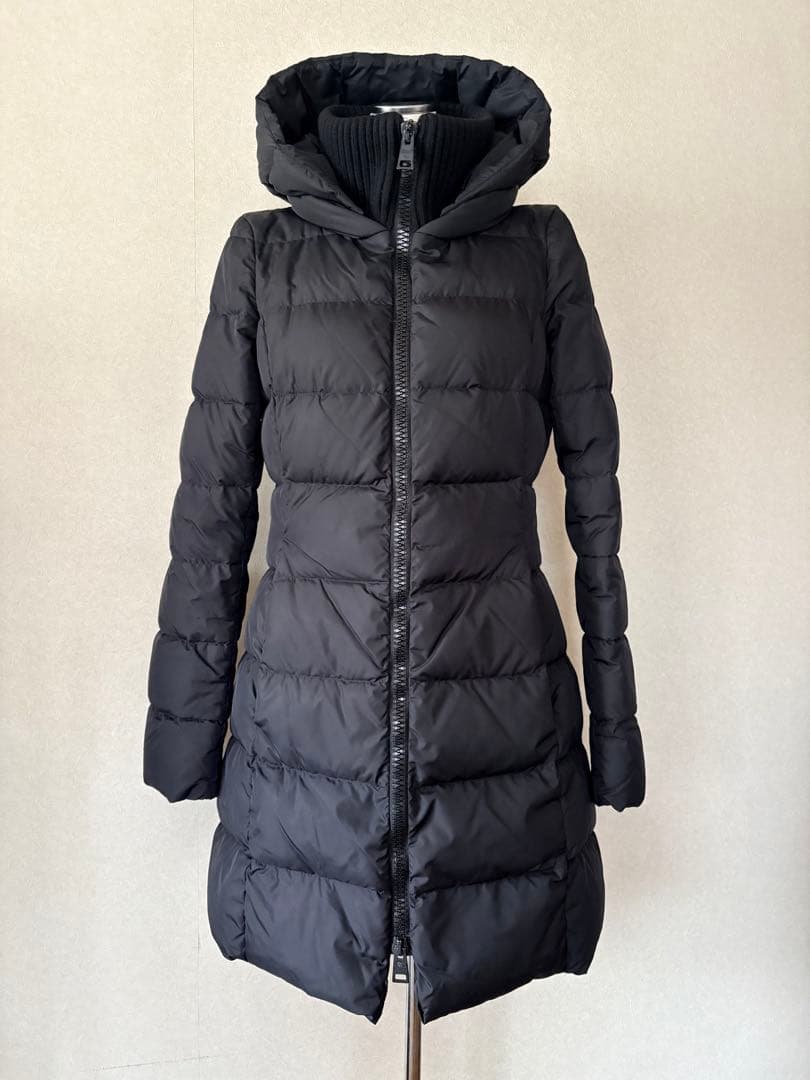 Hernoフード付き ブラック ダウンジャケットM