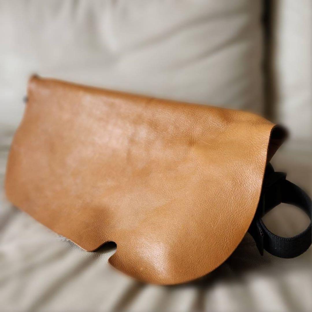 Uni&COユニアンドコーメッセンジャーバック