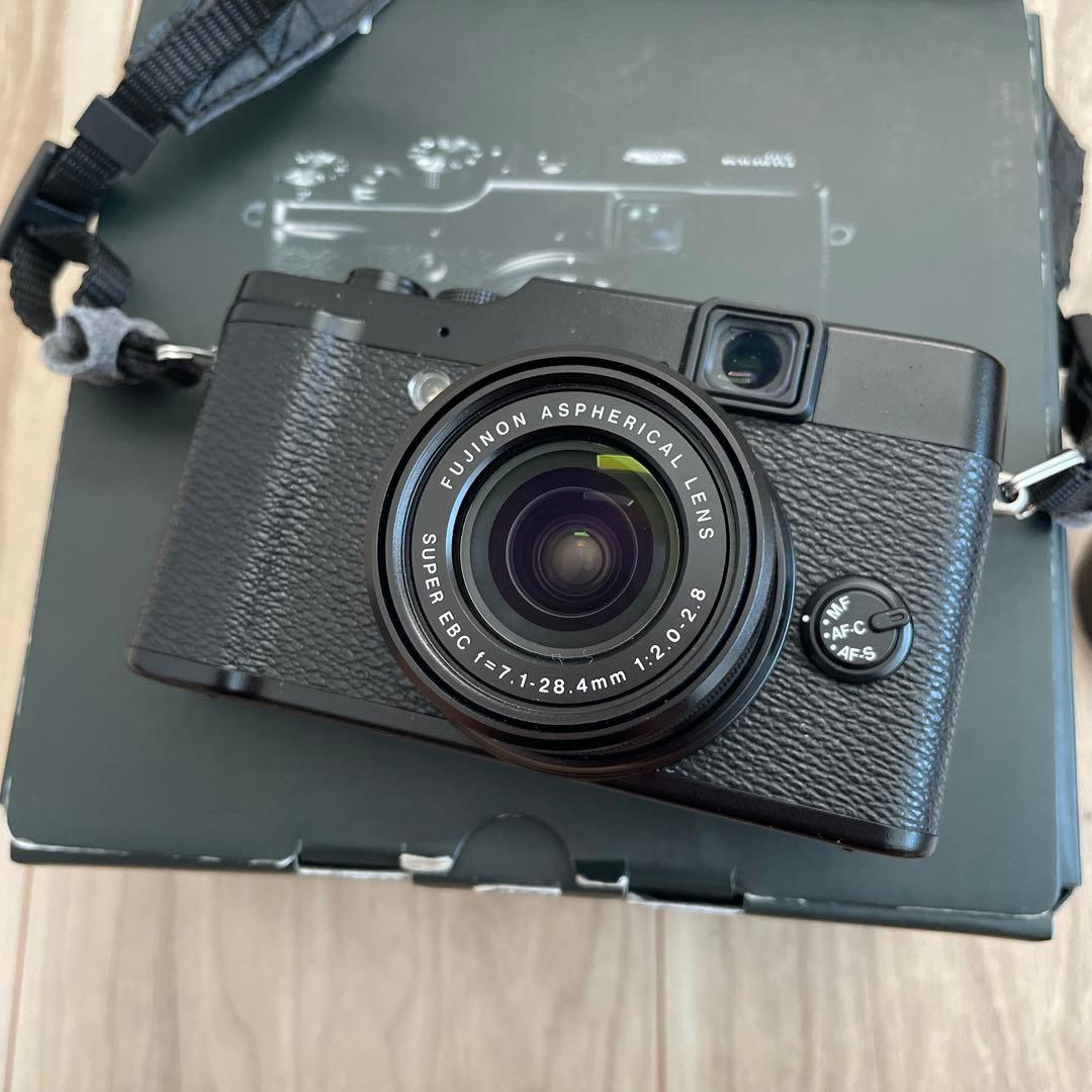 【早い者勝ち！】FUJIFILM x10 DIGTAL CAMERA