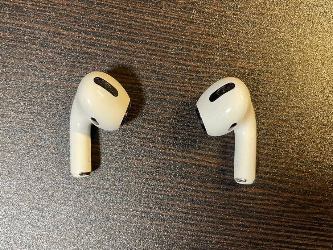 AirPodsPro (第1世代)本体 新品イヤーチップ付き