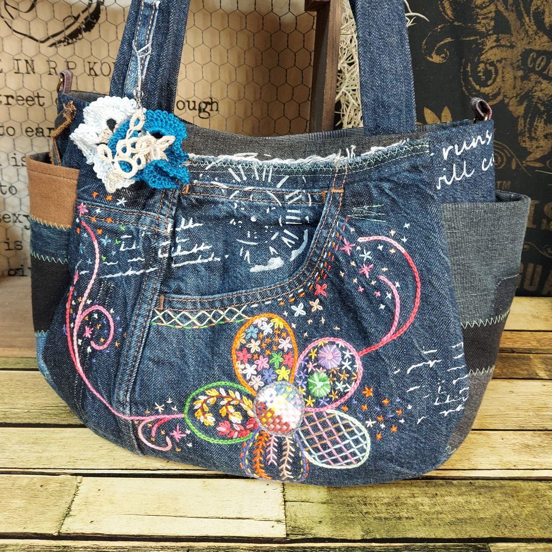 刺繍デニムバック　No.667　デニムリメイク　チューリップバック　刺繍バック