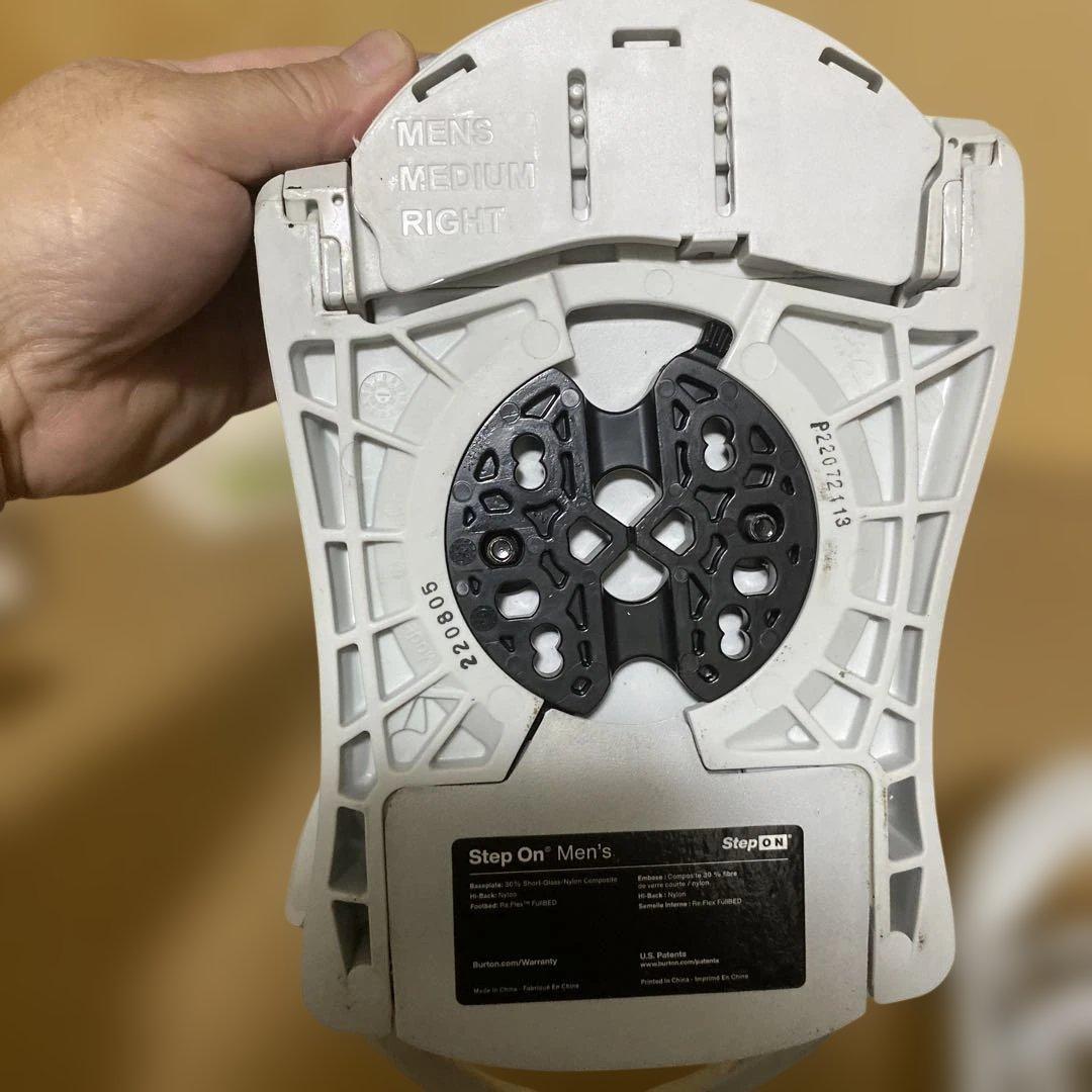 ホワイト スノーボード ビンディング ステップオン