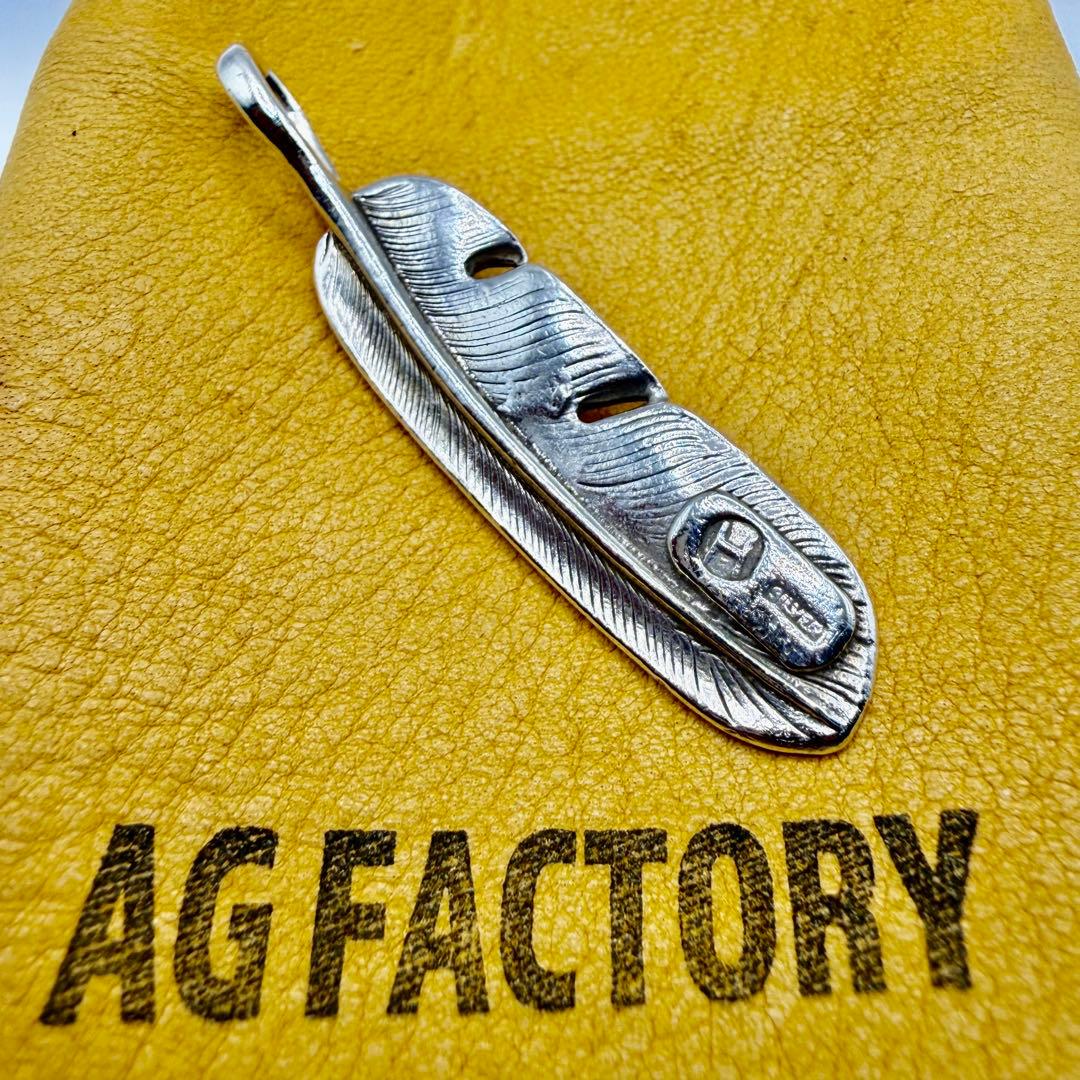 美品　あるじゃん祐天寺　k18太陽メタル付きフェザー　48mm