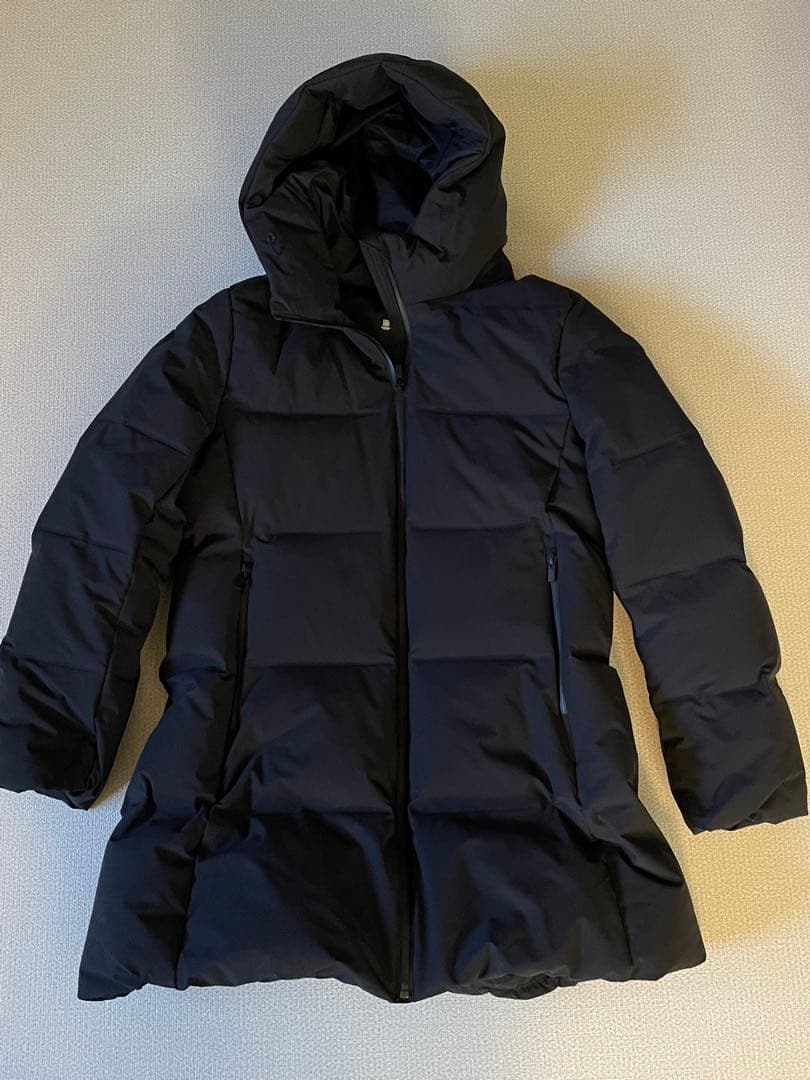 ユニクロ ストレッチシームレスダウンショートコートXL レディース