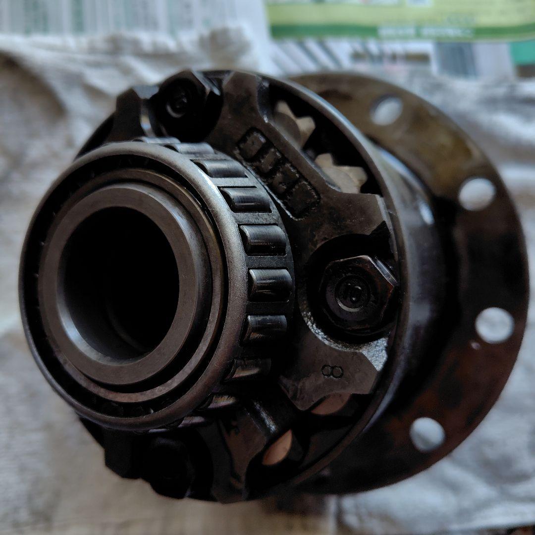 GR86zn8 純正LSD　純正デフカバー